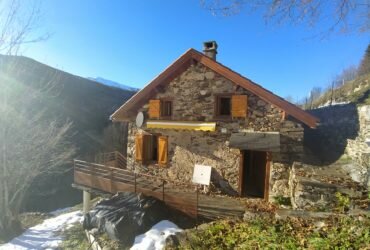 Maison de montagne avec 26 000 m² de terrains